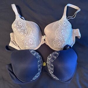 Victoria's Secret Lace Bra Set - Cream and Navy